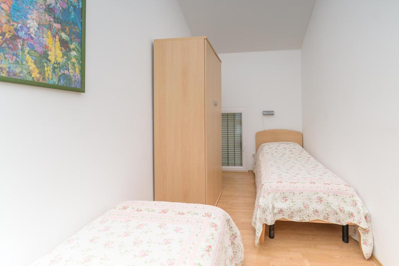 Apartmani Noris Martinscica  Exterior photo